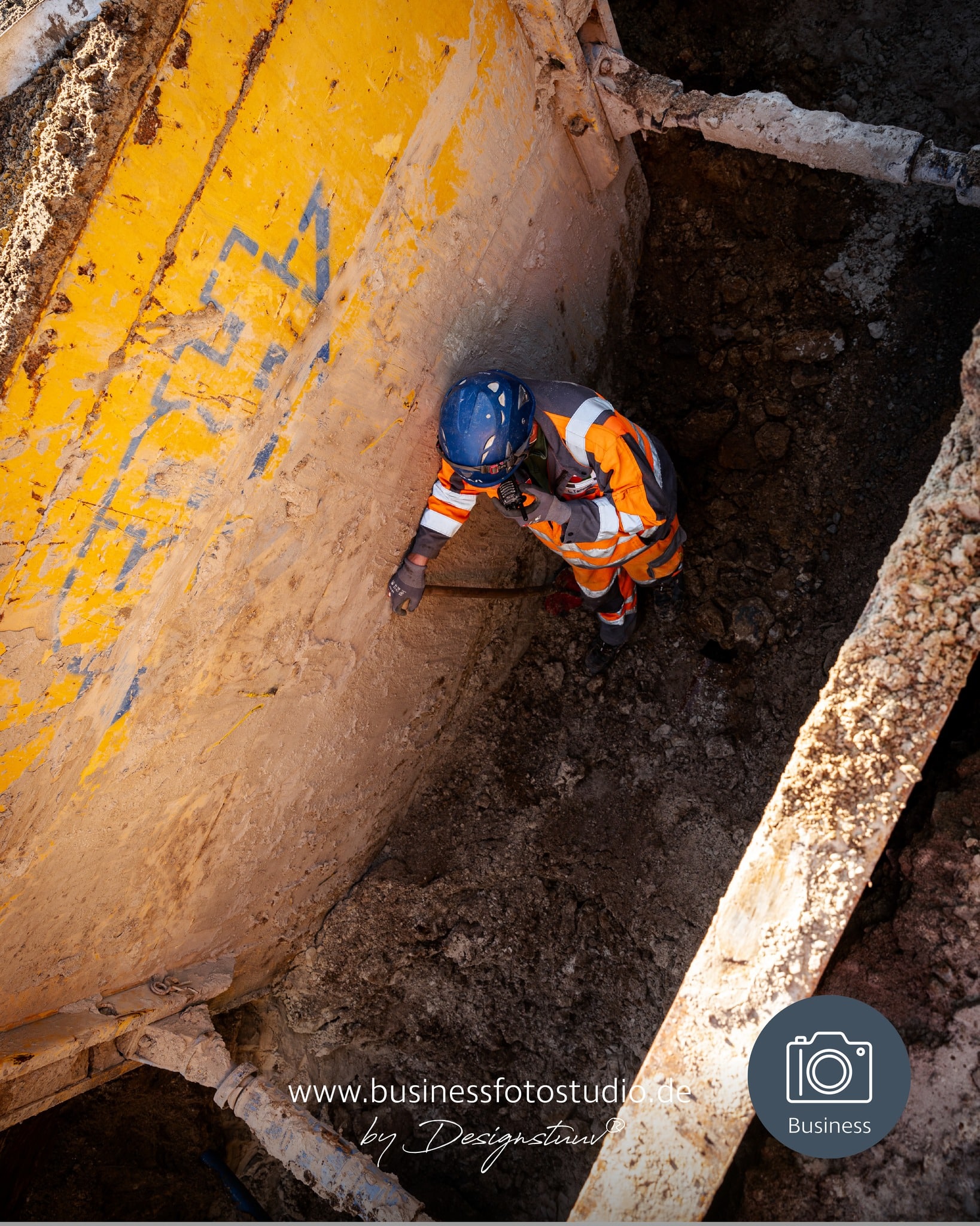 business_fotostudio_1764086426_3773752920911968444_29867177702