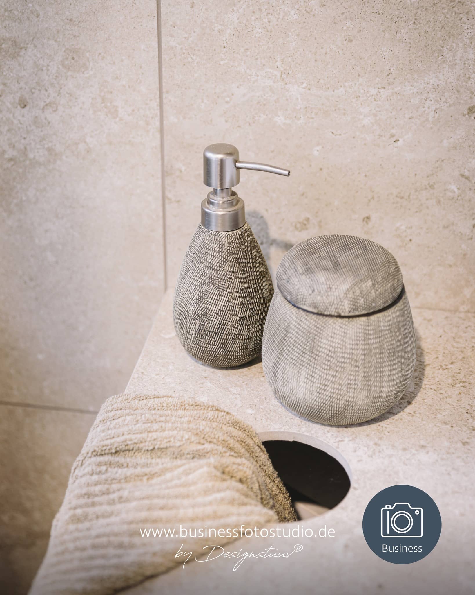 business_fotostudio_1765468826_3785349328131689079_29867177702