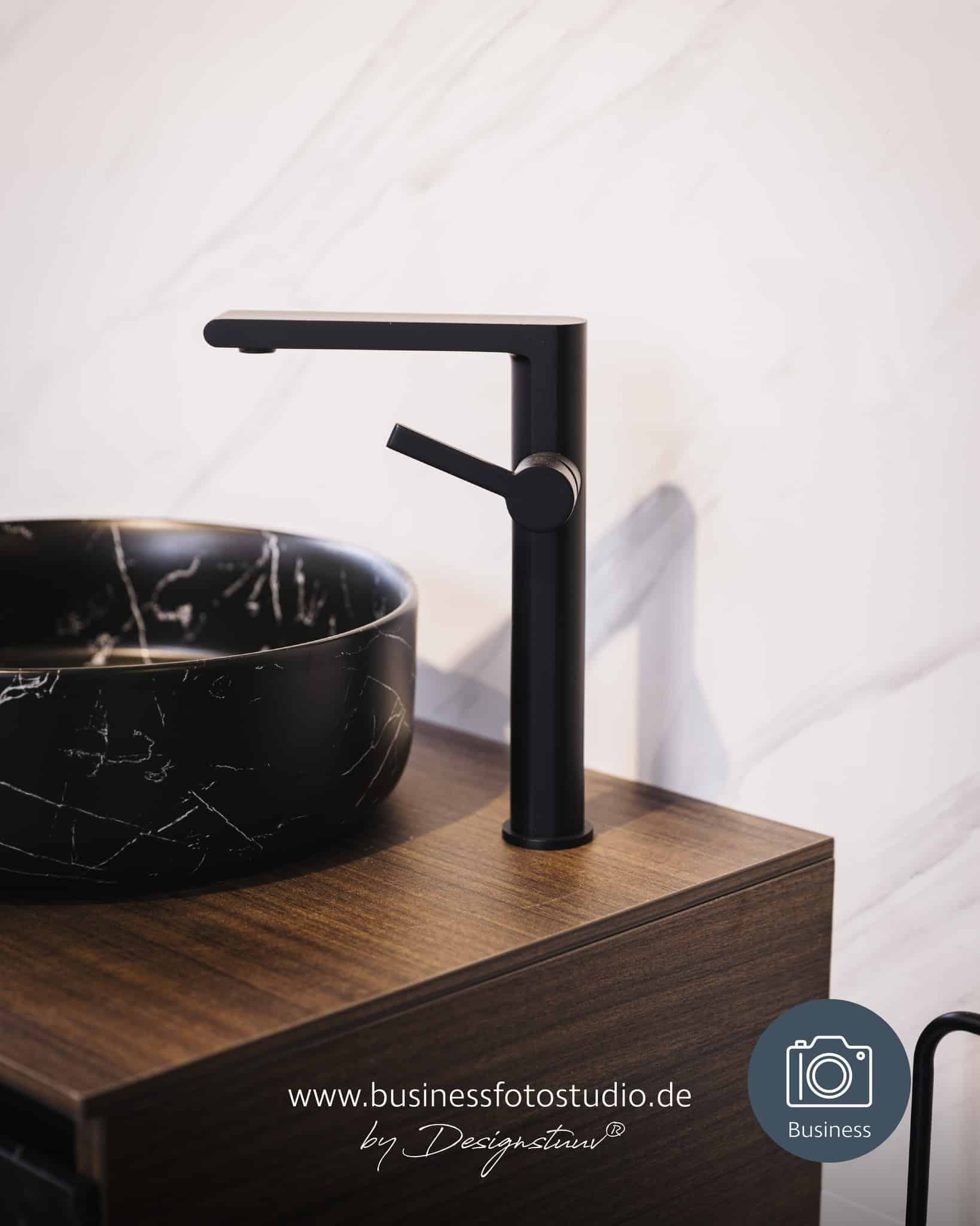 business_fotostudio_1767016826_3798334892636441896_29867177702